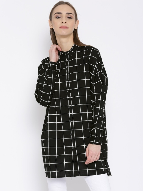 

Vero Moda Women Black & White Checked Longline Casual Shirt