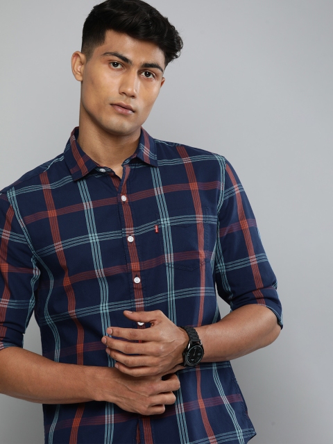 

Levis Men Navy Blue & Maroon Slim Fit Tartan Checked Pure Cotton Casual Shirt