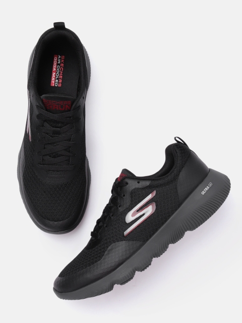 

Skechers Men Black GO RUN FOCUS-BRACKEN Running Sneakers