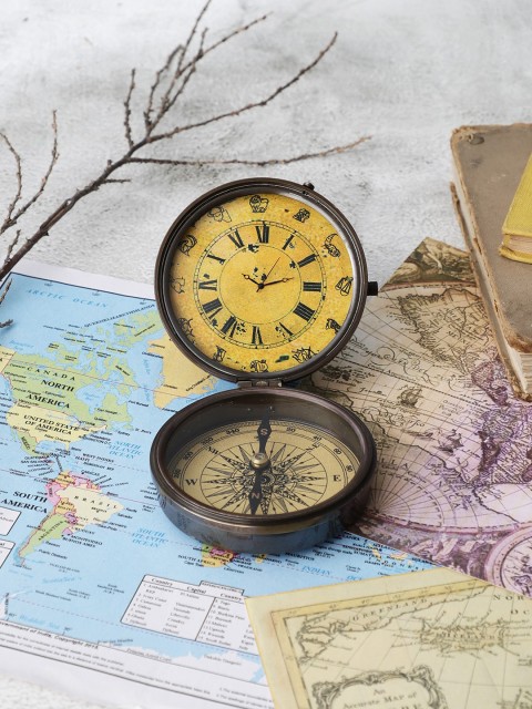 

EXIM DECOR Brass Antique 2 in 1 Nautical Compass with Table Clock Showpiece, Rust