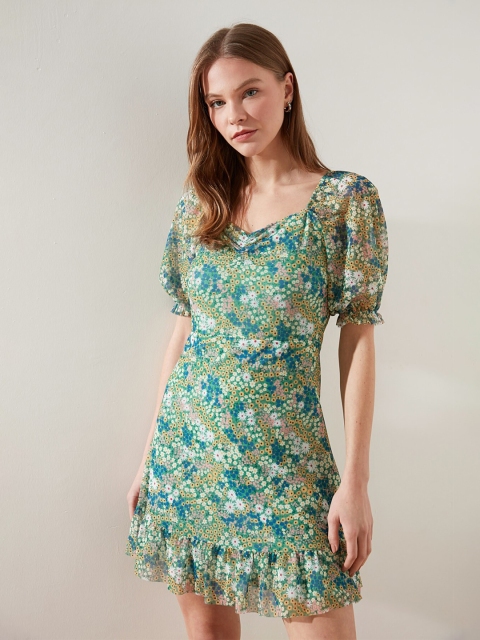 

Trendyol Gorgeous Green Floral Dress