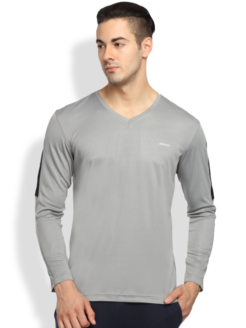 

2GO Men Grey Solid V-Neck T-shirt
