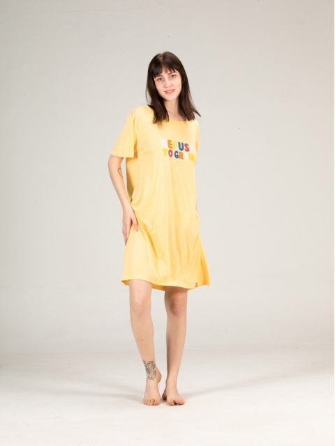 

evolove Yellow Printed Nightdress