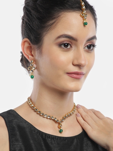 

Priyaasi White & Green Gold-Plated Kundan-Studded & Emerald Beaded Jewellery Set