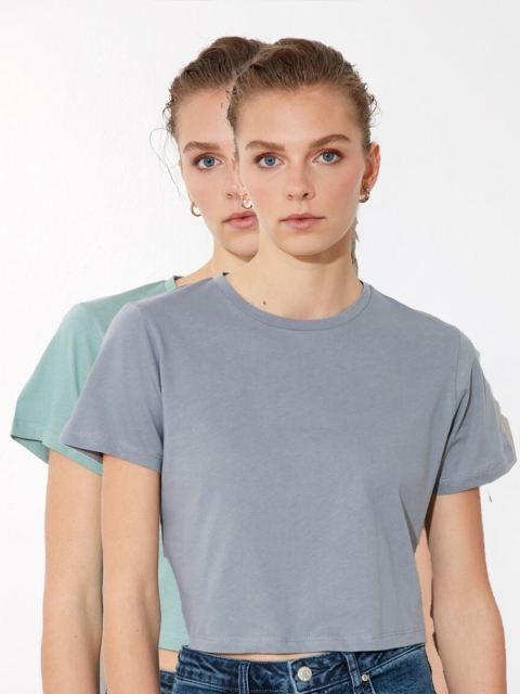 

Trendyol Women Green Solid Tshirt