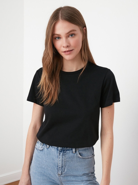 

Trendyol Women Stylish Black Solid Tshirt