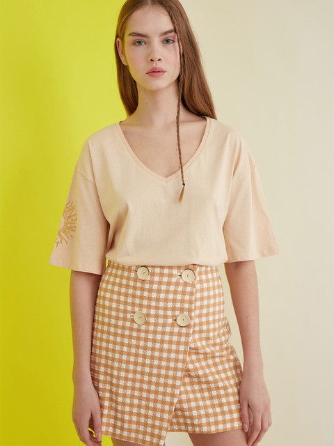 

Trendyol Women Camel Brown Solid V-Neck Pure Cotton Loose T-shirt