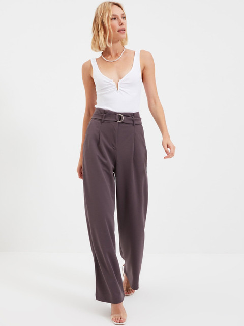 

Trendyol Women Beautiful Grey Solid Trousers