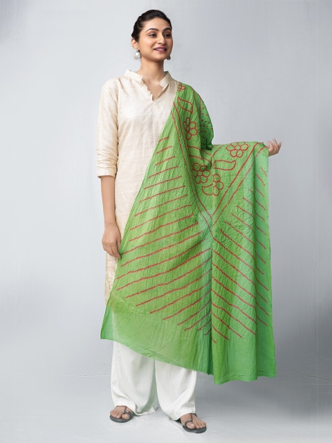 

Unnati Silks Green & Red Dyed Pure Cotton Bandhani Dupatta