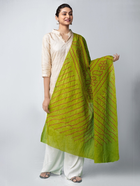 

Unnati Silks Green & Red Dyed Pure Cotton Bandhani Dupatta