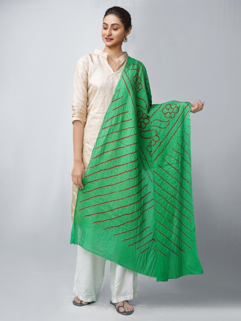 

Unnati Silks Green & Red Dyed Pure Cotton Bandhani Dupatta