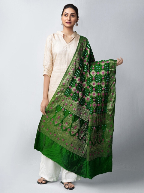 

Unnati Silks Green & Gold-Toned Dyed Pure Silk Bandhani Dupatta with Zari