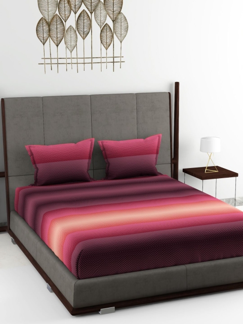 

BIANCA Maroon & Pink Geometric Pure Cotton 180 TC King Bedsheet With 2 Pillow Covers