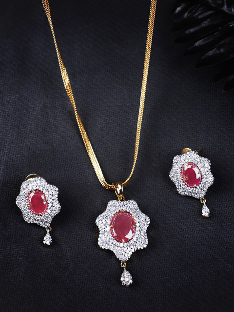 

ANIKAS CREATION Gold-Plated American Diamond-Studded Partywear Jadau Pendant Set, Magenta
