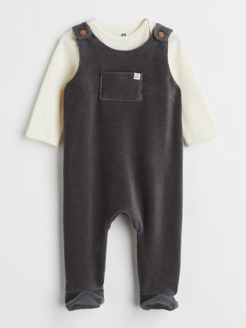 

H&M Boys White & Grey 2-piece Cotton Set