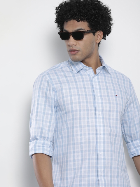 

Tommy Hilfiger Men Blue & White Checked Pure Cotton Casual Shirt