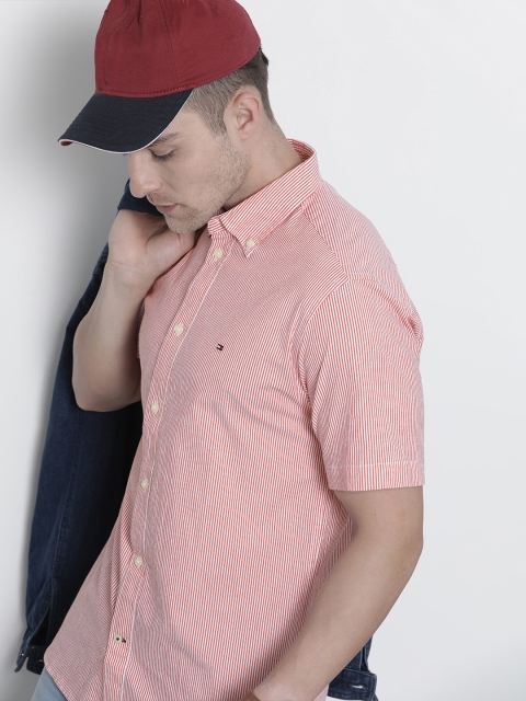

Tommy Hilfiger Men Red Vertical Striped Casual Shirt