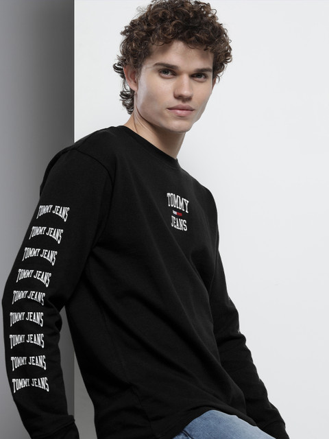 

Tommy Hilfiger Men Black & White Printed T-shirt
