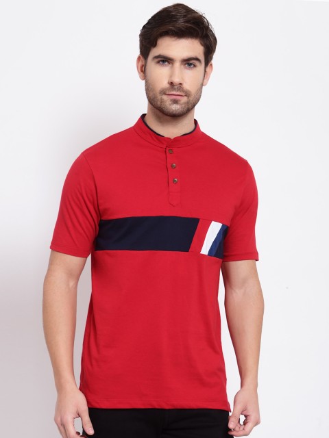 

Kalt Men Red Colourblocked Mandarin Collar Pockets T-shirt