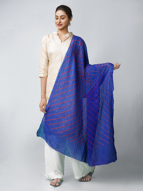 

Unnati Silks Violet & Red Dyed Pure Cotton Bandhani Dupatta