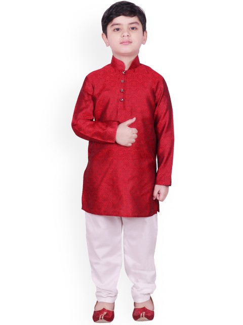 

SG YUVRAJ Boys Maroon Raw Silk Kurta with Pyjamas