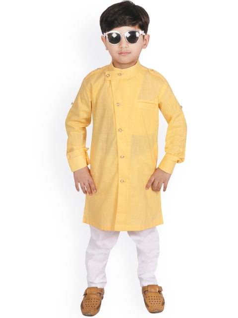 

SG YUVRAJ Boys Yellow Solid Angrakha Pure Cotton Kurta with Trousers