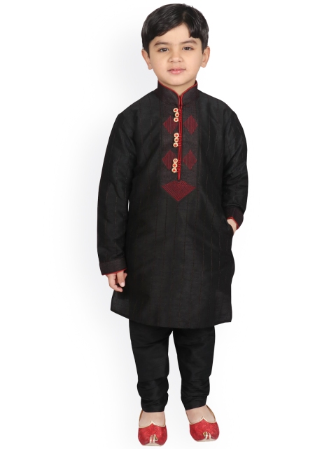 

SG YUVRAJ Boys Black Ethnic Motifs Yoke Design Thread Work Raw Silk Kurta with Pyjamas