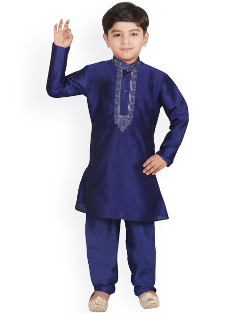 

SG YUVRAJ Boys Navy Blue Thread Work Raw Silk Kurta with Pyjamas