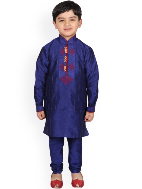 

SG YUVRAJ Boys Blue Ethnic Motifs Yoke Design Thread Work Raw Silk Kurta with Pyjamas