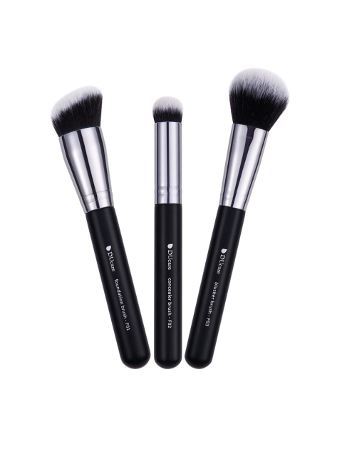 

Ducare Women Pack of 3 Makeup Kabuki Foundation Brushes, Black