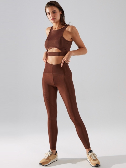 

Trendyol Women Chic Brown Solid Tights