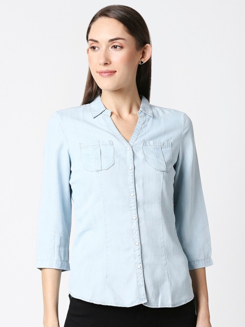 

Kraus Jeans Women Blue Solid Casual Shirt