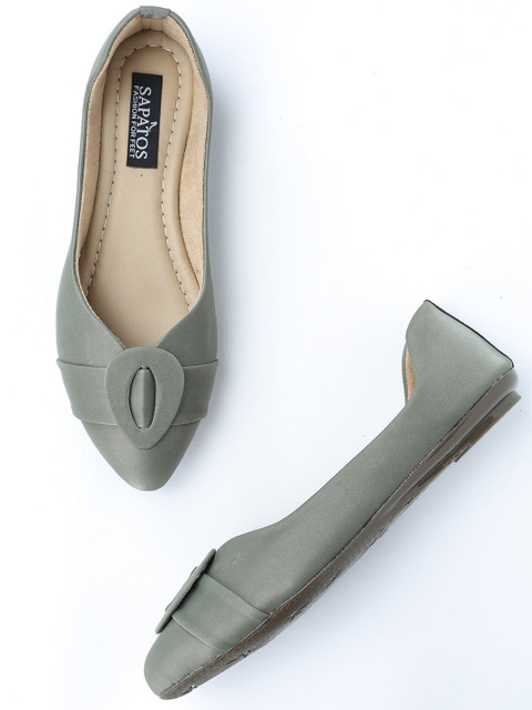

SAPATOS Women Green Embellished Ballerinas with Laser Cuts Flats
