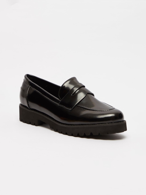 

shoexpress Women Black Loafers