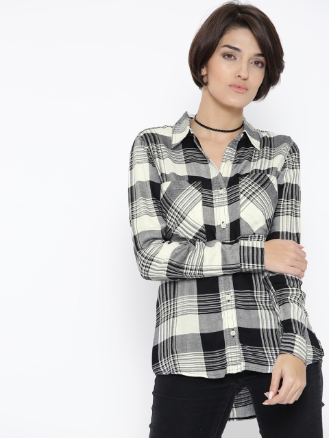 

FOREVER 21 Women Black & Off-White Checked Casual Shirt