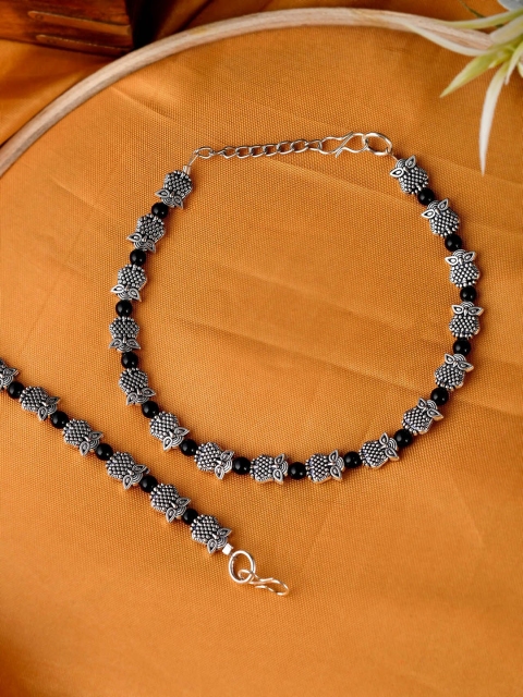 

Silvermerc Designs Silver-Toned Evil Face Symbol with Bead Chain Anklet