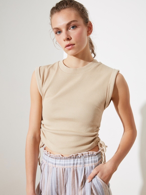 

Trendyol Beige Pure Cotton Crop Top