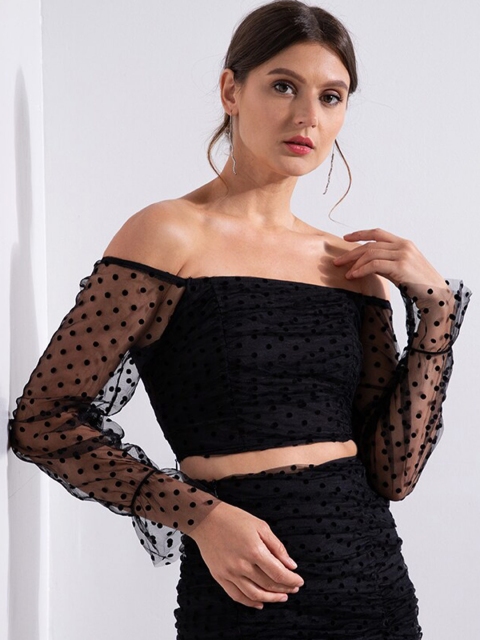 

ZALORA OCCASION Women Black Off-Shoulder Bardot Crop Top