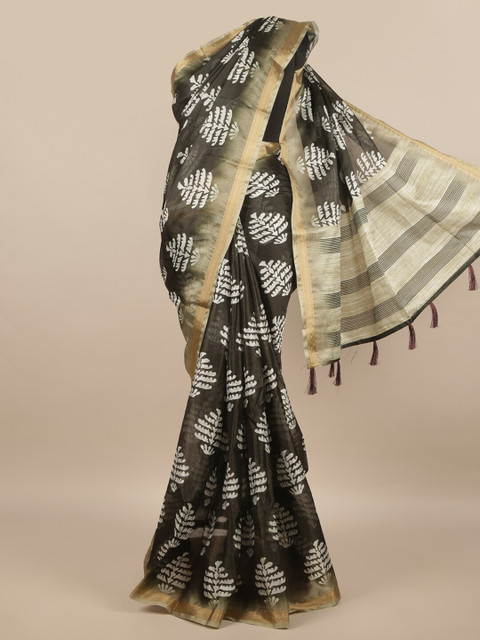 

Pothys Green & White Ethnic Motifs Printed Cotton Blend Saree