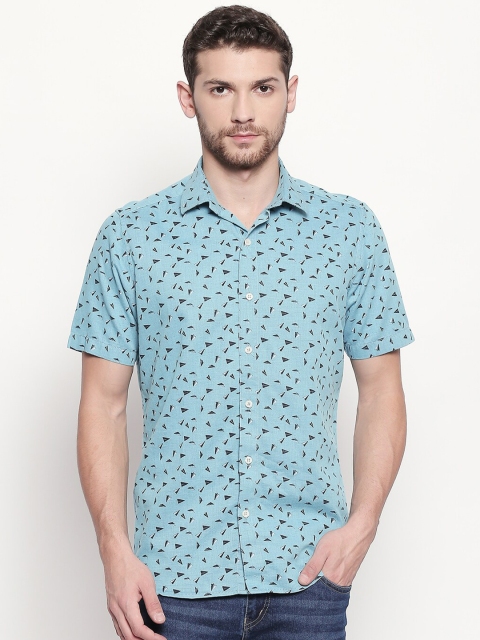 

EVOQ Men Blue Standard Geometric Printed Casual Shirt