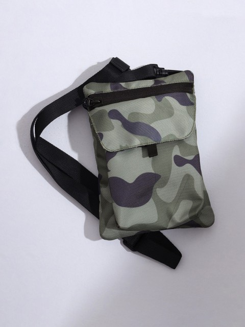 

Bewakoof Green Colourblocked Shopper Satchel with Applique