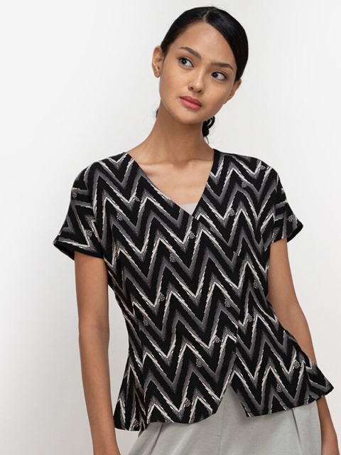 

ZALORA WORK Women Multicoloured Geometric Printed Wrap Top, Multi