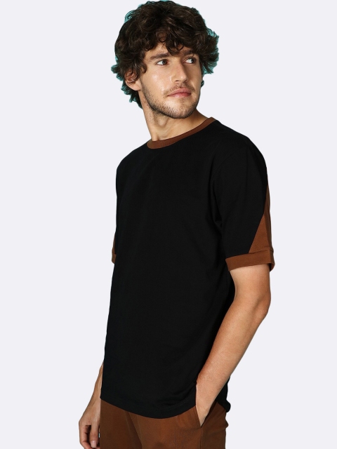 

Bewakoof Men Black & Brown Colourblocked T-shirt