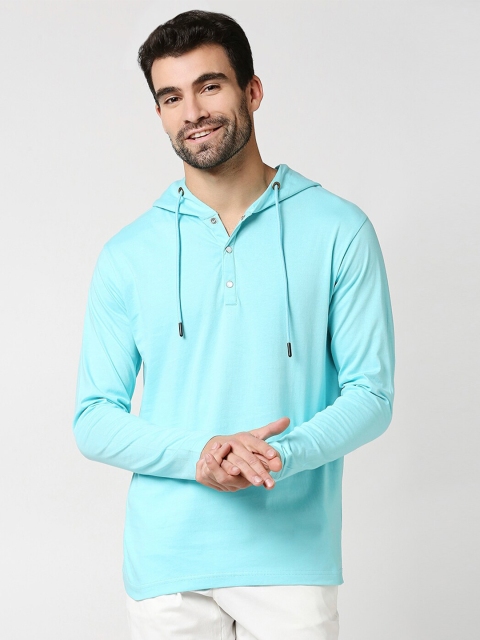 

Bewakoof Men Blue Solid Hooded T-shirt