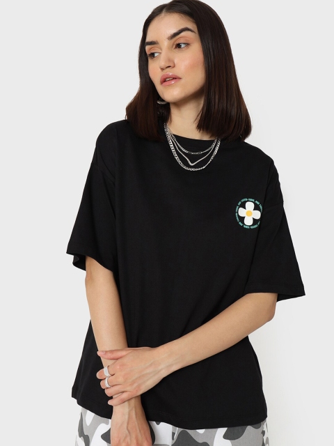 

Bewakoof Women Black Street Wear Back Printed Boyfriend T-Shirt