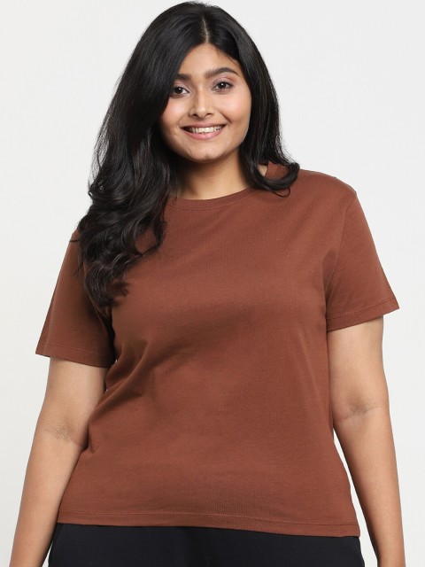

Bewakoof Plus Women Brown V-Neck Pockets T-shirt