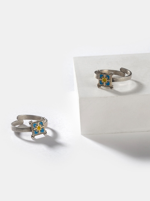 

SHAYA Silver-Toned Set Of 2 925 Silver Antique Vartita Sculpture Toe Rings