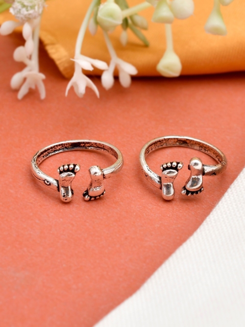 

Silvermerc Designs Set of 2 Silver plated feet Toe rings