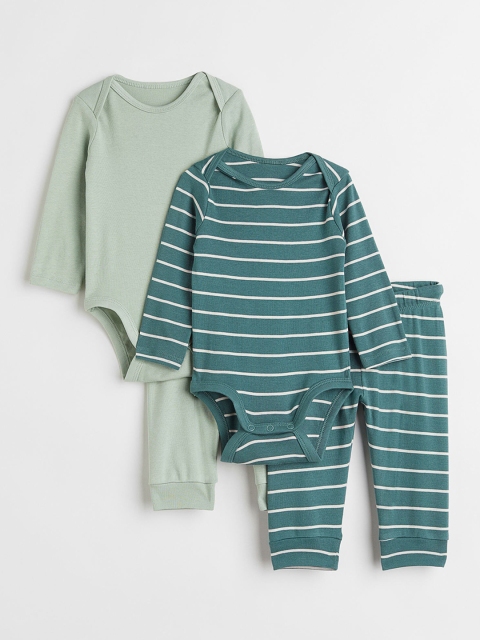 

H&M Boys Green 4-Piece Cotton Set