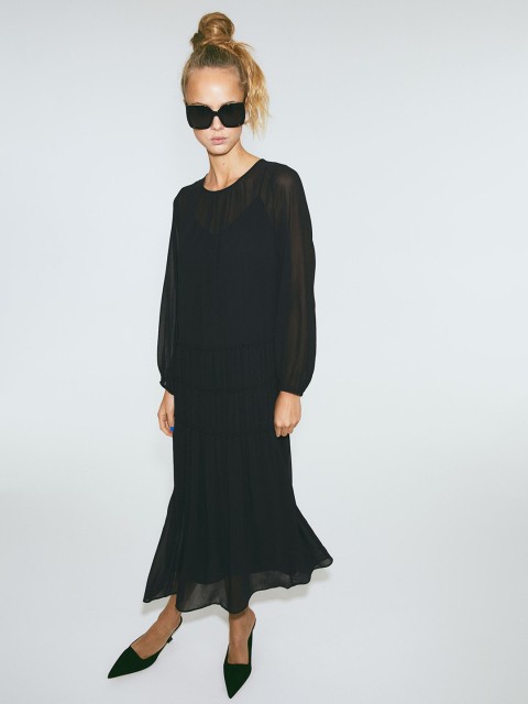 

H&M Women Black Solid Smocked Chiffon Dress